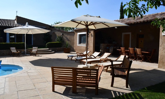 Puimoisson Villa | La Maison Angelvin