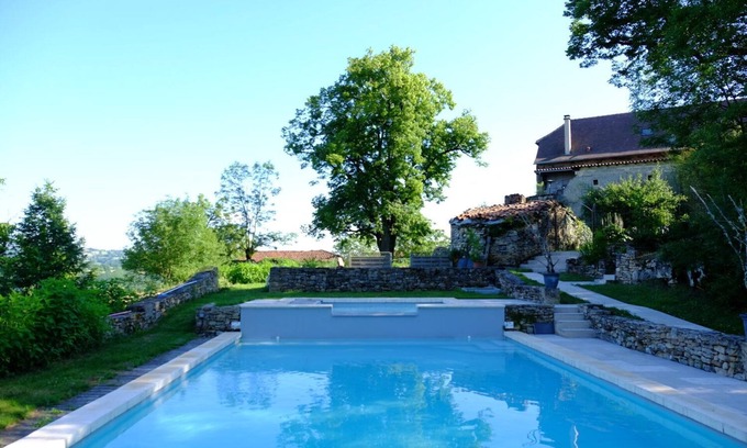 Lunan House | La Maison de Célestine