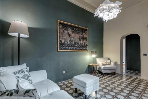 Santa Maria Novella Apartment | La Maison De Mavì Florence