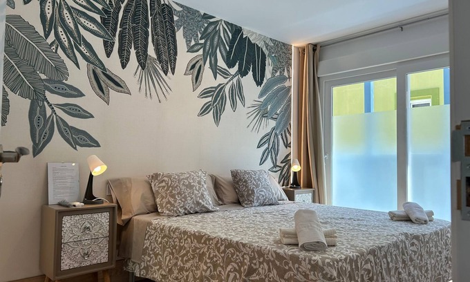Carretera de Cadiz House | La Maison del Mar: 2º1 Suite with 2 rooms and private bathroom near the beach