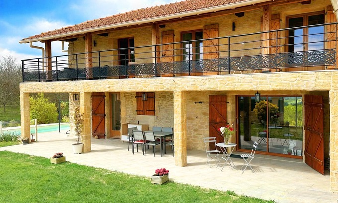 Saint-Lattier Apartment | La Maison des Crêtes - Studio with view of the Vercors mountains