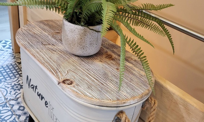 Carhaix-Plouguer House | La Maison du Bonheur