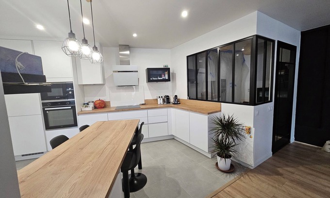 Champignol House | La Maison Marne, à 20 Minutes de Paris et Accès Direct Pour le RER Disney