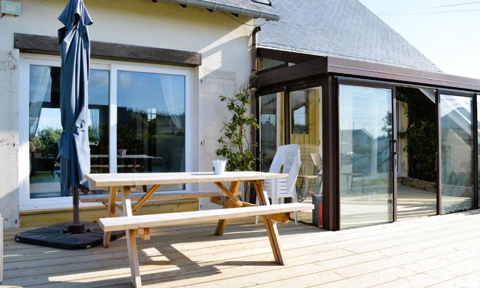 Asnelles House | La maison penchée, avec jardin à 50m de la plage