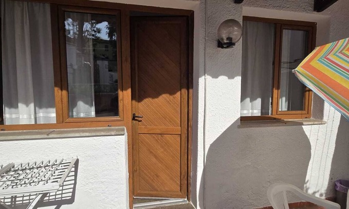 Succhivo Apartment | La Malti: a Casket by the Sea