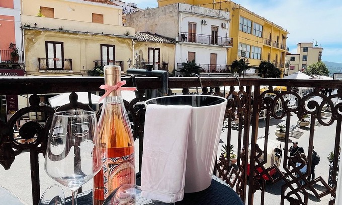 Pizzo Bed & Breakfast | La Meridiana - Centro Storico Pizzo