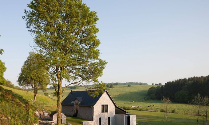 Anhee Cottage | La Micheline, isolated design house with view over the fields, closed to Dinant, Na