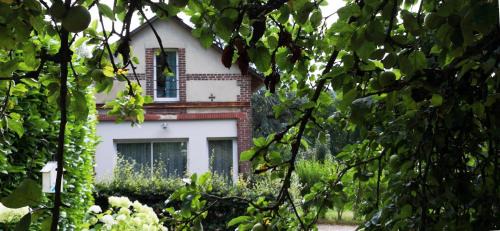 Saint-Sylvestre-de-Cormeilles House | La Normandise
