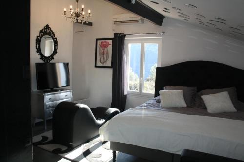 Toulon Bed & Breakfast | LA PARENTHESE AMOUREUSE