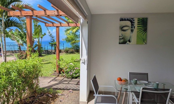 Tartane Apartment | LA PERLE Apartment sea-beach view 15 meters away