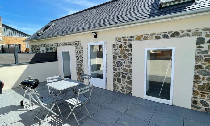 Hillion House | La petite longère