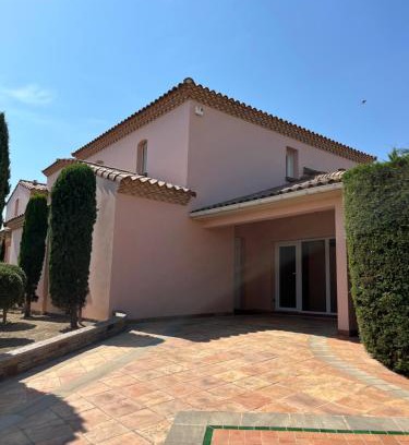 Port-la-Nouvelle Villa | La Pink House Family