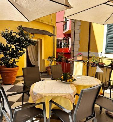 Borgo Antico Apartment | La Poesia Apartment