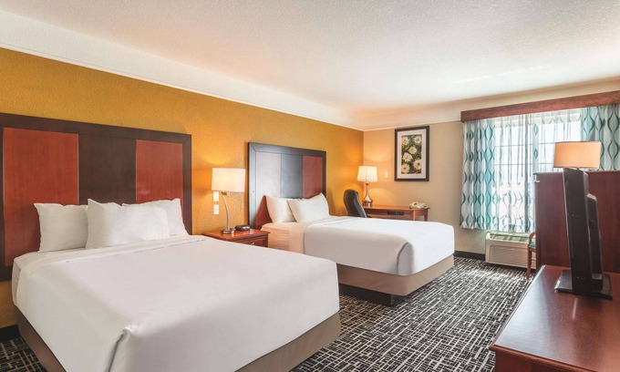 Deming Hotel | La Quinta Inn & Suites by Wyndham Deming