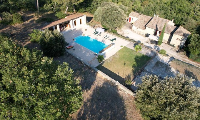 L'Isle-sur-la-Sorgue House | La Ribelle en Provence
