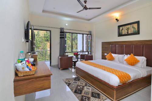 Tehri Hotel | LA Riqueza Dhanolti View # Most Favourite Hotel of Tourists # Mountain View Rooms # Near to Eco Park & Surkanda Devi Temple # Parking