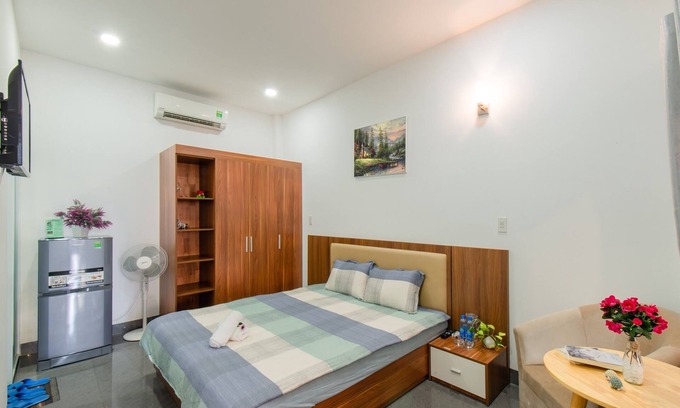 Tran Phu Beach Apartment | La Rire House - Entire serviced apt w/t kitchen- 5’ min to the beach