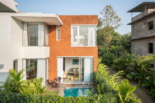 Vagator Villa | La Risa, 2 BHK Villas near Vagator Beach, Private Pool with Kitchen, Balcony, Security