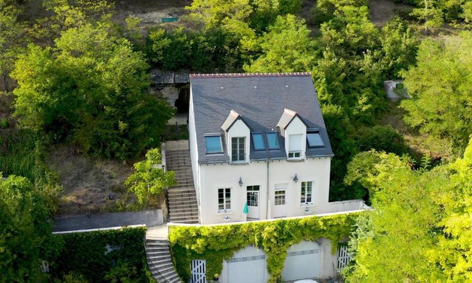 Luynes House | La Roche Bellevue