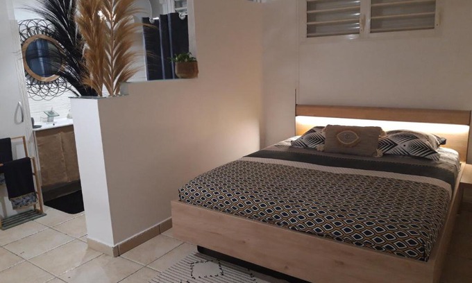 Saint Felix Bed & Breakfast | La Romarine