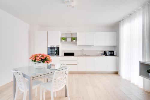 Gorizia Apartment | La Rosa di Greta - 2 E-Bikes, Private Parking e 2 colonnine elettriche di ricarica