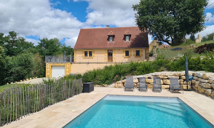 Domme House | La Saint Amour - spacious, modern villa, with private heated pool and air con
