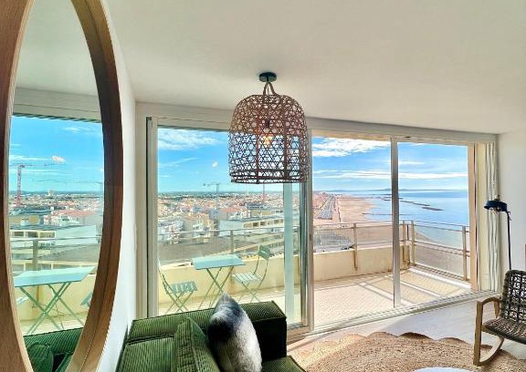 Valras-Plage Apartment | La Sainte Tour