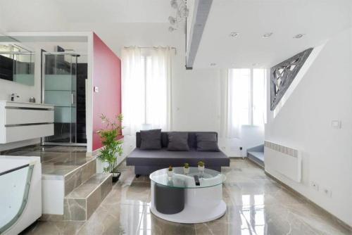 Saint-Zacharie Apartment | La suite de Mont-Vert (Jacuzzi privatif)