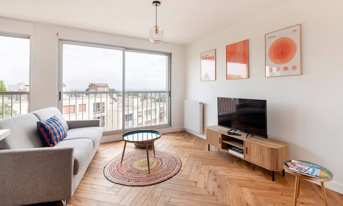 Fontenay-aux-Roses Apartment | La tête dans les nuages - Appt pour 4