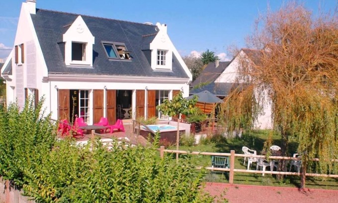 La Turballe House | LA TURBALLE, 80 m from the beach, large STANDING VILLA with JACUZZI and garden