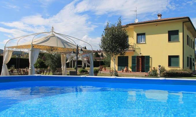 Montecarlo House | La Valinfiore Charming Home