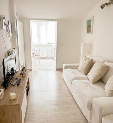 Falconara Marittima Apartment | La Via del Castello