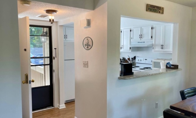 Pinehurst Condo | La-Vie #2nTranquil 2-bedroom condo in Pinehurst with a view to the golf course