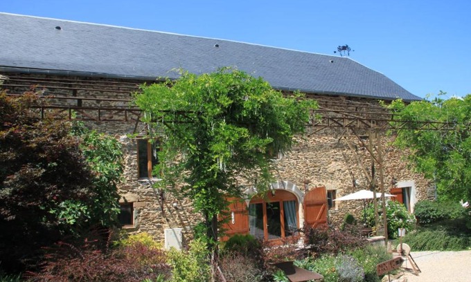 Previnquieres House | La Vieille Grange avec piscine et jardin