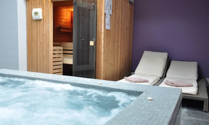Saint-Loubes Villa | La Villa D'Ô Détente in the heart of the Bordeaux vineyards