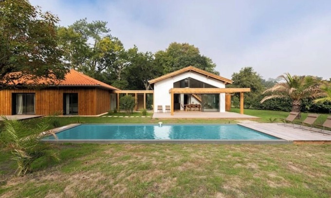 Moliets-et-Maa Villa | 🏡 La Villa des Résiniers - Heated pool, forest & ocean just around the corner!