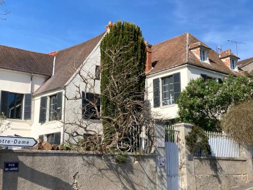 Lavacourt Bed & Breakfast | La Villa Lauvray