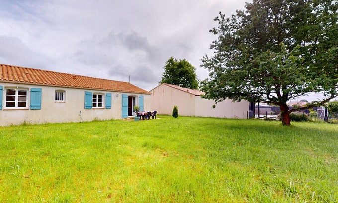 Froidfond House | La Violette Champêtre