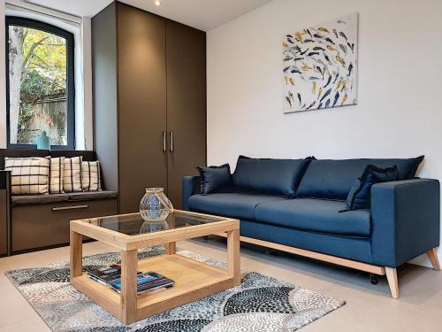 Vancia - Crepieux House | La Viralamande by Cocoonr