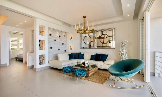 Indigo Bay Villa | La Vue SXM - 3 bedroom Modern Oceanfront Villa near Restaurant & Beach