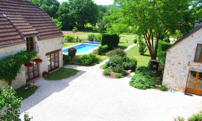 Meyronne House | Laborie