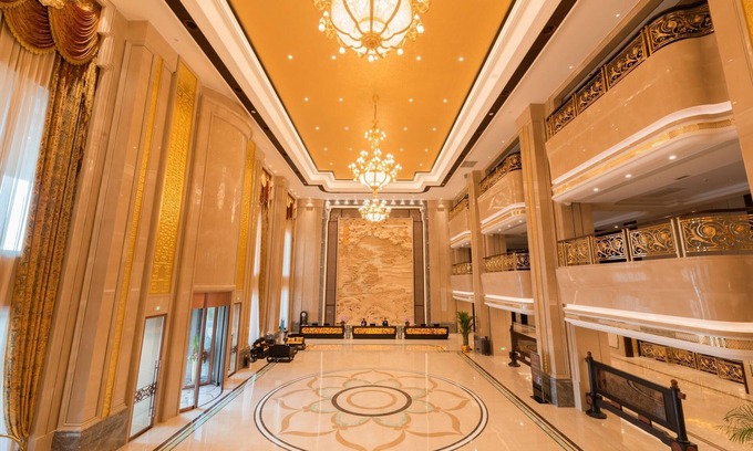 Dongyang Hotel | Ladisson Grand World Hotel Dongyang