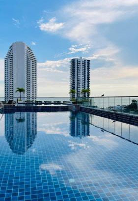Nong Chaeng Apartment | Laguna Bay 2 Sea View Rooftop Pool