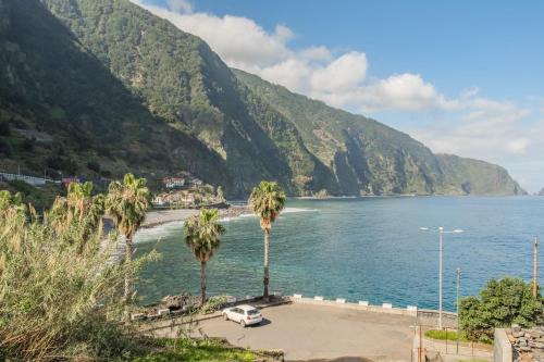 Porto Moniz House | Lajesol