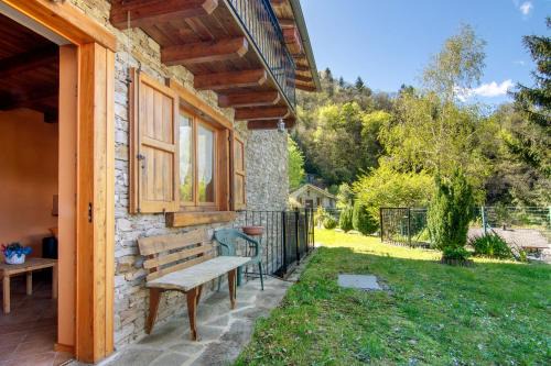 Cosio Valtellino House | Lake and Mountain Holiday