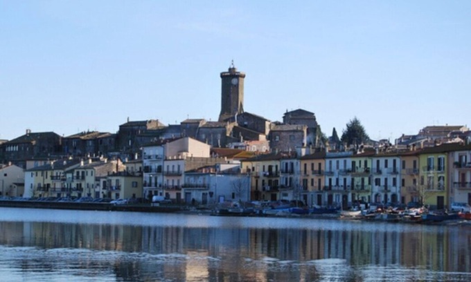 Marta Apartment | LAKE APARTMENT - CIVICO 10