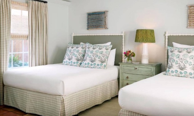 Lake Austin Village Hotel | Lake Austin Spa Resort, Hot Tub Cottage 2 Queen Beds, Nature Escape & Lake Views