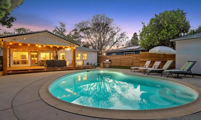 Lake Balboa House | Lake Balboa Hideaway