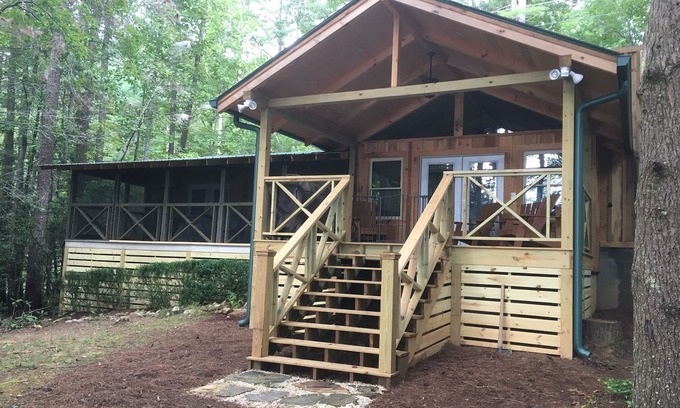 Tiger House | Lake Burton Waterfront