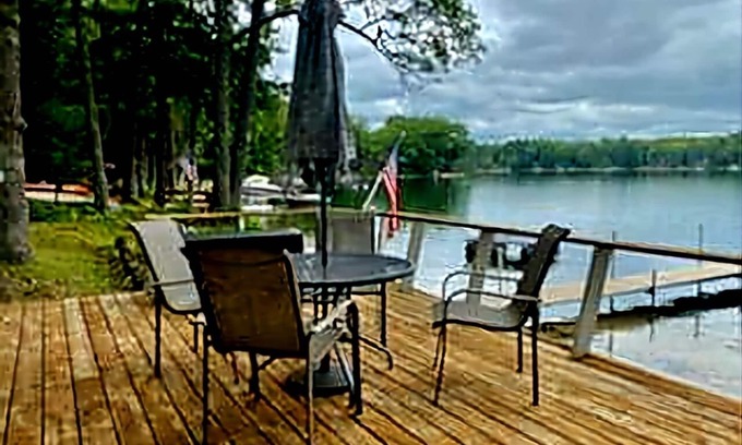 Gaylord Cabin | Lake Cabin in Gaylord MI. Minutes from the snowmobile trail!